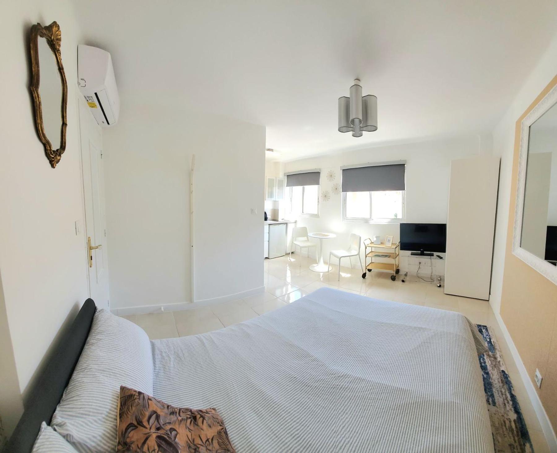 Carnot 2 Apartment *